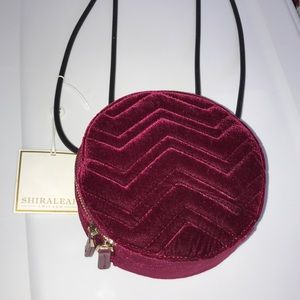 NWT! Shiraleah Circular Round Handbag